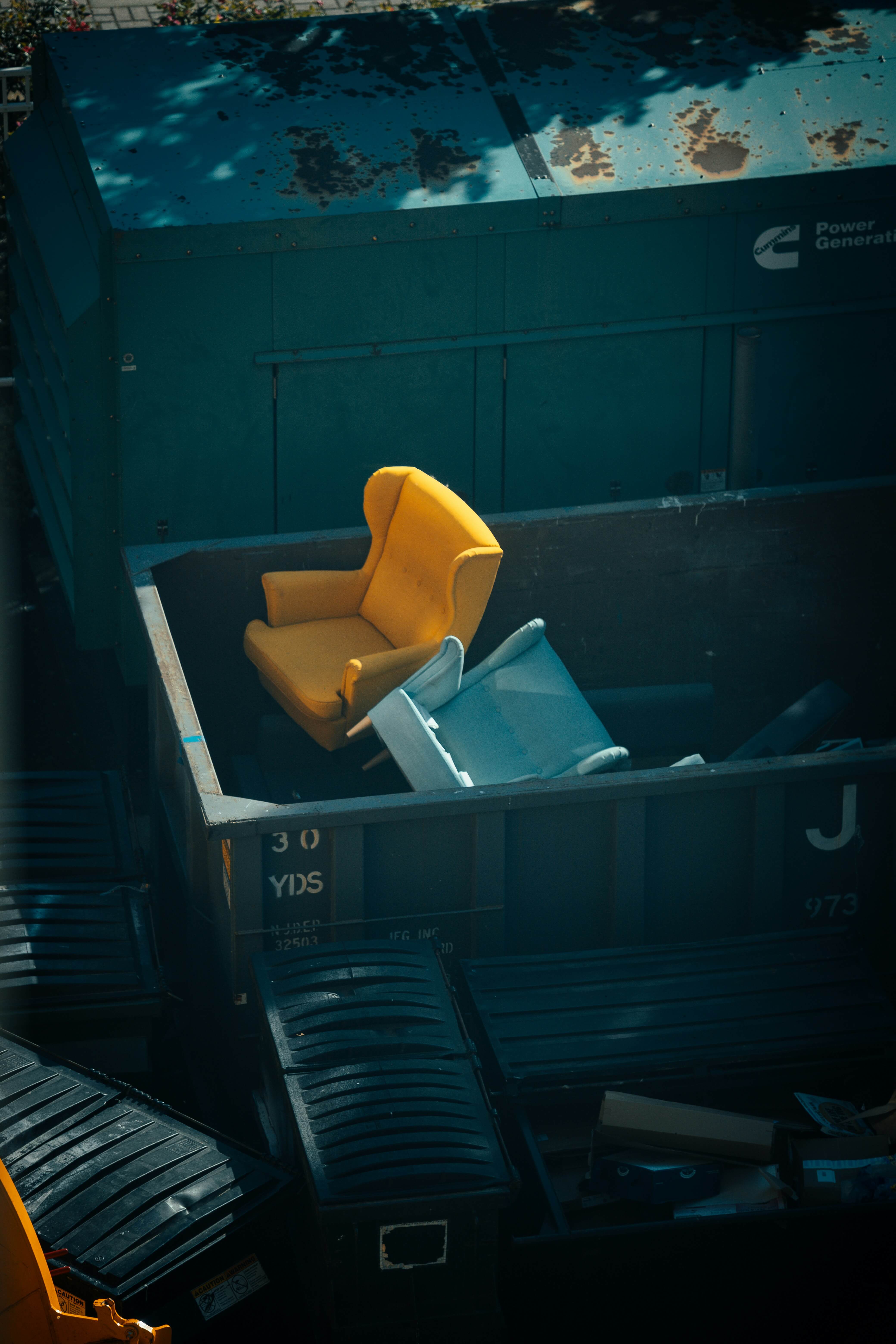 Construction Debris Containers in Oakland